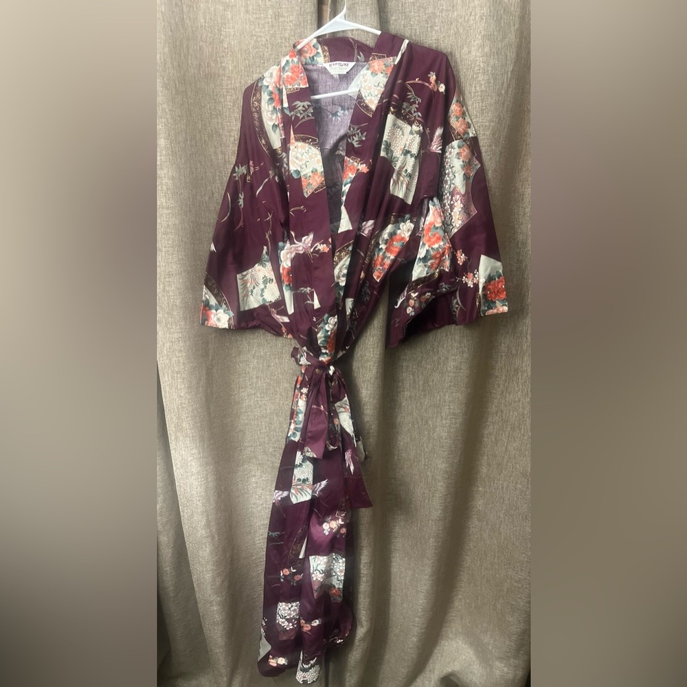 Ichi-Ban Floral Kimono Robe (made in Japan)